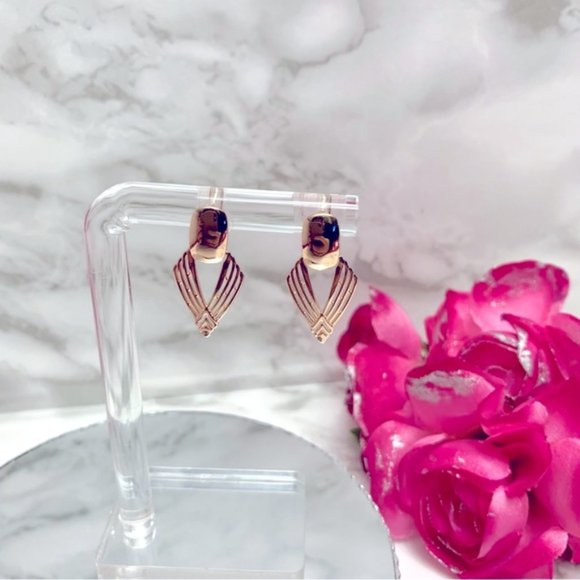 585 Rose Gold Plated Geometry Hollow Earrings - Picture 5 of 9